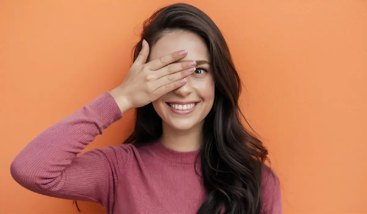 Right Eye Blinking: Myth, Science, or Astrological Truth? What It Really Means for You